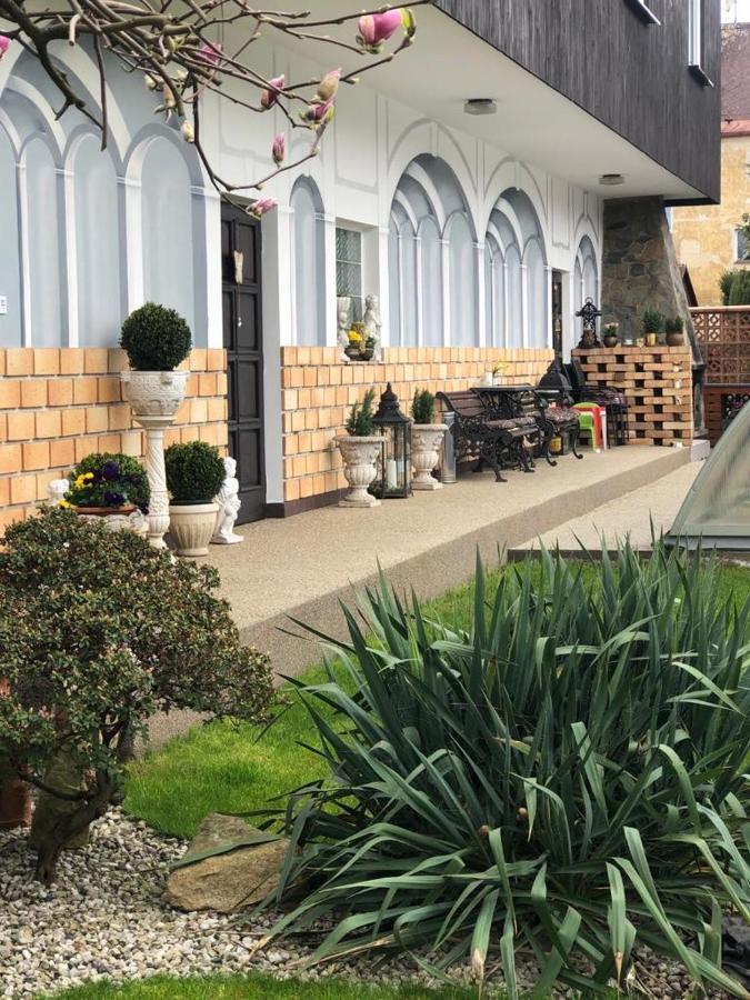 Apartmany Karlsbad Exteriör bild