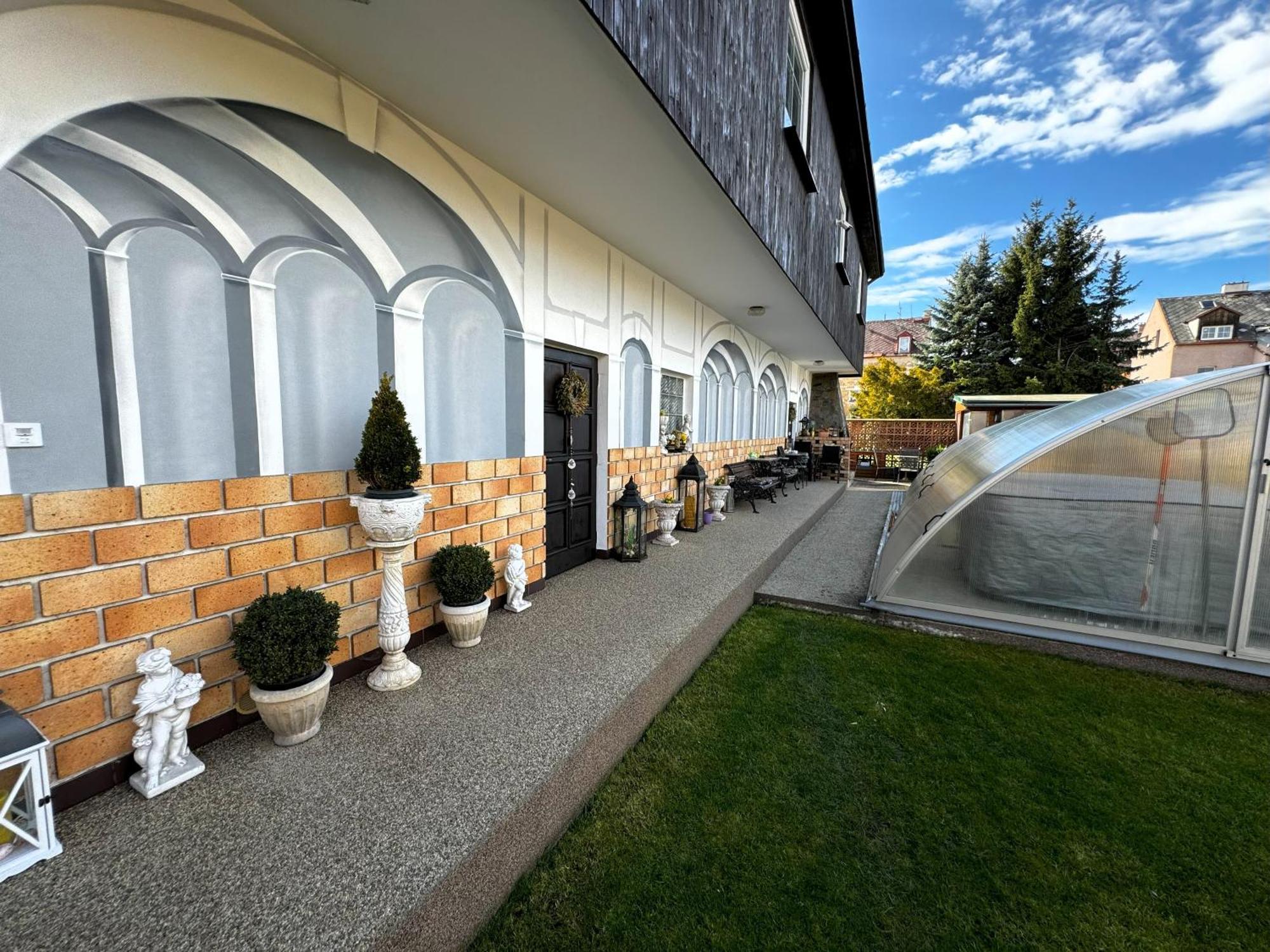 Apartmany Karlsbad Exteriör bild